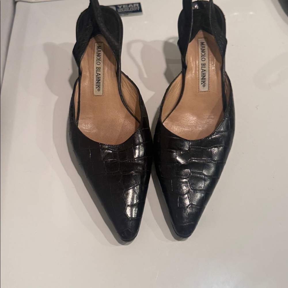 Manolo Blahnik Black Crocodile Skin Slingback 2” Kitten Heels 38 1/2